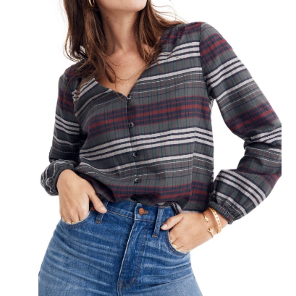 Madewell V-Neck Button Down Shirt in Plainview Plaid - Picture 2 of 10